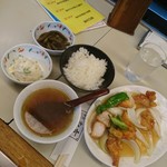 新京 - 鶏の甘酢定食。美味しくなかった( ´△｀)