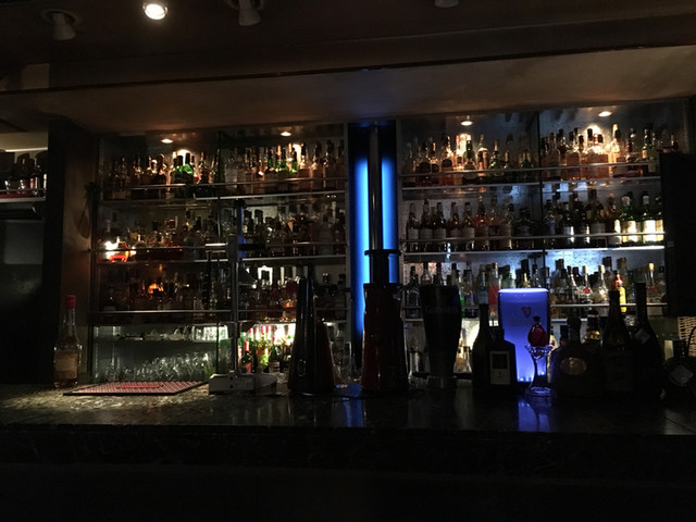 ファーストライン （First-Line） - 岸辺/バー | 食べログ