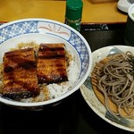 街かど屋 - うな丼とミニざるそばセット890円