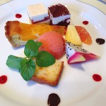 セント・ジョージ・ジャパン - 