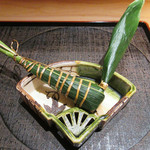 竹ざき - 2】鯛のちまき寿司