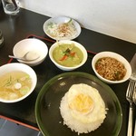 はすの里 - ガパオ&グリーンカレーセットにカイダオ追加❣️