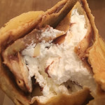 ラップスクレープ - クレープ。食べ進んでます。