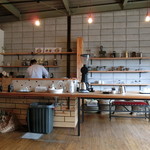 コト コーヒー ロースターズ - 豆売りが主体の空間