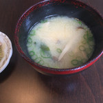 たべりcafe - キノコのお味噌汁