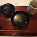 Kagura Sushi - 梅干しのお吸い物