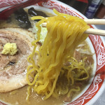 サッポロラーメン エゾ麺ロック - 札幌ラーメンならではの黄色い麺！