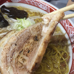 サッポロラーメン エゾ麺ロック - どデカいチャーシュー