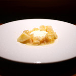 TACUBO - 錦自然農園（熊本）の桃とパンナコッタ