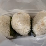 灯 - おにぎり３つ持ち帰り