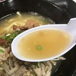 うるくそば - 豚骨が前面に出た出汁