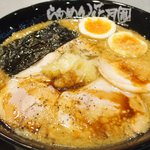 らあめん花月嵐 - 嵐げんこつチャーシュー麺 880円