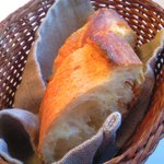 ラミティエ - 本日のランチ 1200円 のパン