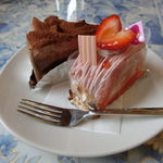 Rozeno Kabin - ショコラケーキ と ハートのいちごモンブランロール