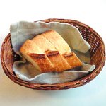 ラミティエ - 本日のランチ 1200円 のパン