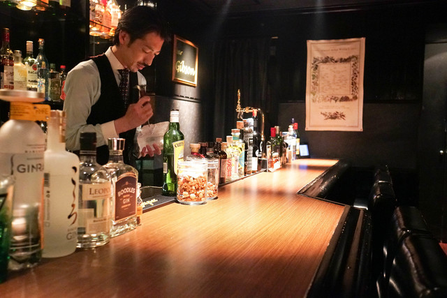 バー ギブソン Bar Gibson 栄 名古屋 バー 食べログ