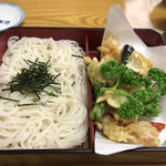 福原 松濤庵 - 冷し天ざる♫蕎麦の喉越しが凄くいいです( ^ω^ )