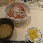 スシカフェ・レタラ - 豚丼