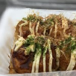 大阪たこ焼き 花月 - たこ焼きのアップ
