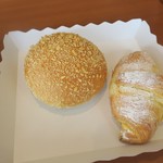 Okashi Koubou Kimuraya - チーズケーキクロワッサンと焼きカレーパン