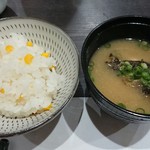 和膳 花庵 - とうもろこしご飯とおこぜの味噌汁