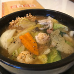 ゆるり 中華食堂 癒食同源 - 石焼き海鮮おこげ 960円。