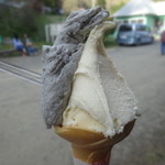 まきばのジャージー - ゴマ・バニラ