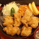 ふじやからあげ - 唐揚げ定食（塩レモン・大・アップ）