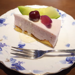 欧風バル・マザン - ランチデザートのムースケーキ