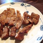 豚肉のスパイシー揚げ/台湾排骨