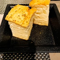 オステリア ブッビーノ - フォカッチャ