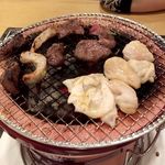 焼肉処 まるます家 - 