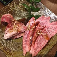 熟成ホルモン・山形牛 炭火焼肉 牛語 - 