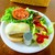 リングアワールドカフェ - ハンバーガーとサラダ