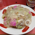 金龍 - 皿うどん 細麺と瓶ビール