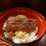 炭焼うなぎ ひつまぶし藤城 - ミニ鰻丼（アップ）