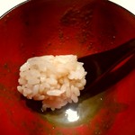 くろ﨑 - 黒アワビの肝にシャリ