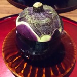 徳うち山 - 蓋が本物の茄子