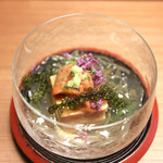 日本料理 きた川 - 先付　雲丹　ジュンサイ　海ブドウ