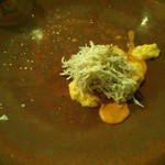 ドンブラボー - 和歌山の釜揚げシラス、フリッタータ、赤パプリカソース