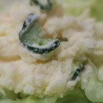 もち豚とんかつ たいよう - ポテトサラダ　ズームアップ