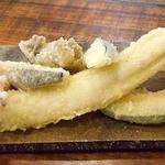 手打ち蕎麦 仙太郎 - 要拡大！でかい大穴子天