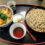 道心 - 職人手打ちせいろと日替わり丼ハーフ（カレー丼）