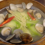 明月湯包 - 蛤とヘチマの煮物(190元)