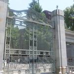 東京大学 中央食堂 - 東大正門