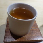 TTOAHISU - ◆スペシャリテの「Ｗコンソメ」・・焼きアゴや色々な食材を使用されています。 いつもながら食材の旨みが凝縮され美味しい。