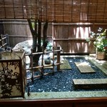 旬味 泰平 - お庭