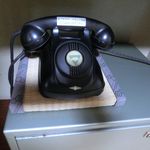 毒沢鉱泉 神乃湯 - 懐かしい黒電話