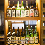 Sumibi Kushi Yaki Tori Sembon - 店長こだわりの日本酒をご用意してお待ちしております