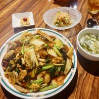 China Four Seasons 六本木店 - 北京ダックあんかけご飯　1200円（税別）　+　大盛　300円（税別）